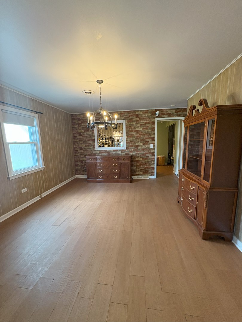 209 E Palmer Avenue, Northlake, IL 60164