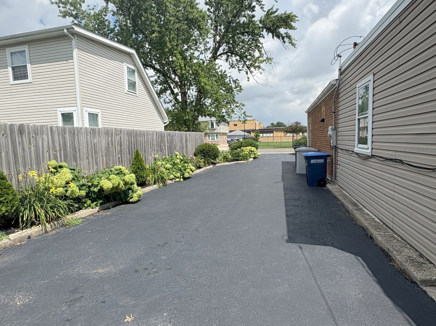 209 E Palmer Avenue, Northlake, IL 60164