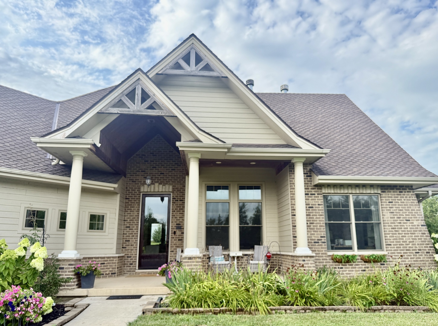 2656 E 28th Road, Marseilles, IL 61341