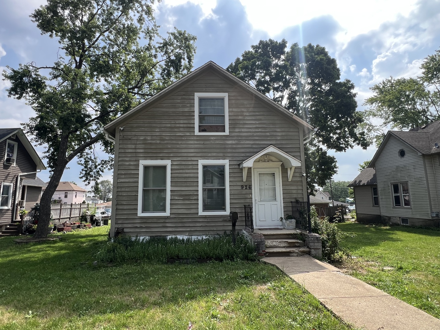 926 N Hickory Street, Joliet, IL 60435