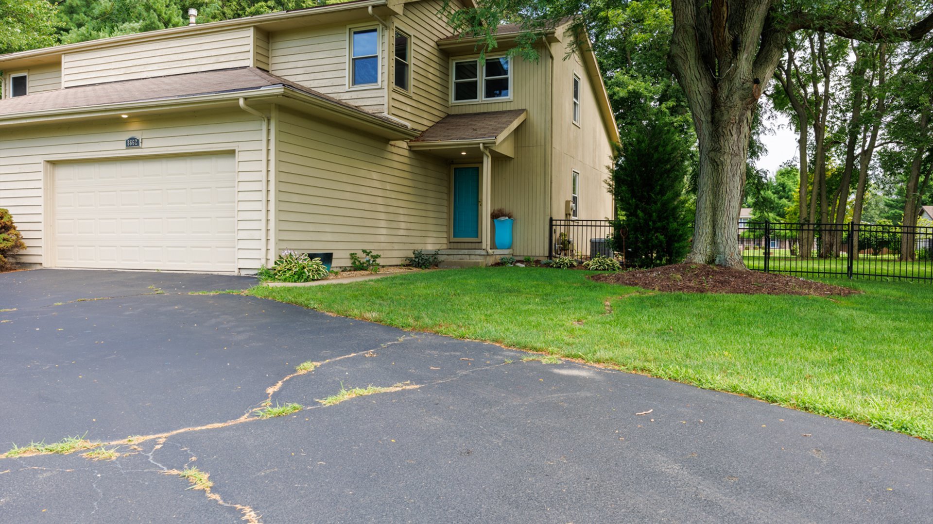 8662 Oakmont Road #0, Bloomington, IL 61705