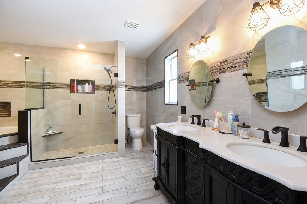 615 Cartwright Trail, McHenry, IL 60050