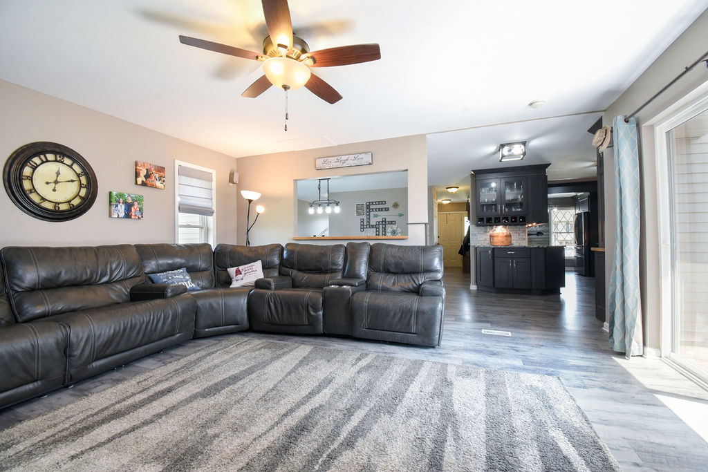 615 Cartwright Trail, McHenry, IL 60050