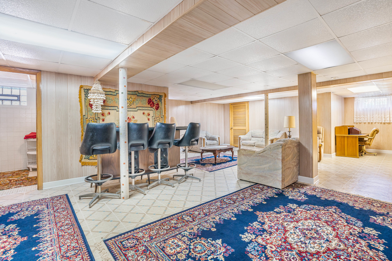 10610 Essex Street, Westchester, IL 60154