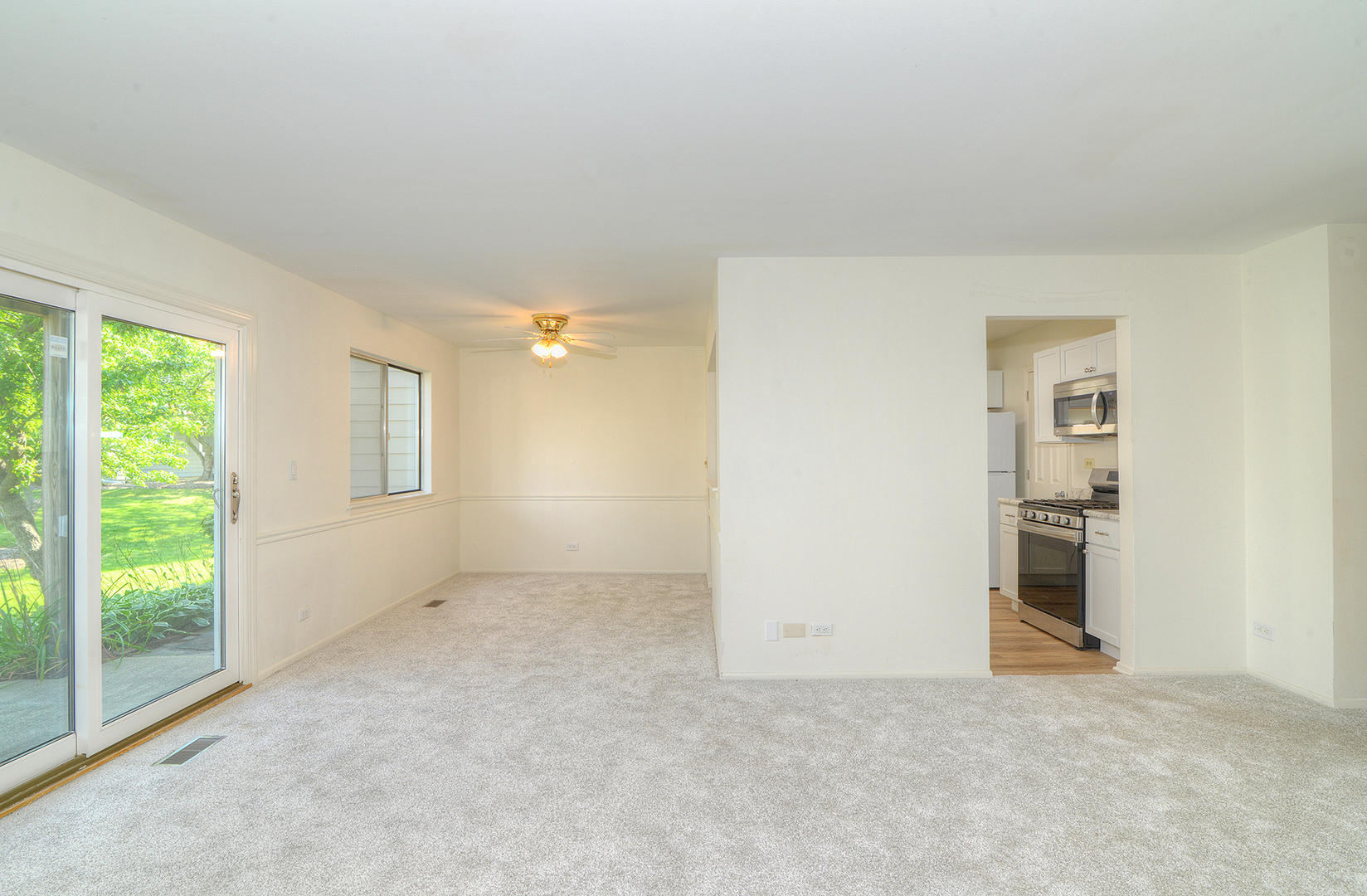 600 Eastveiw Court #X1, Schaumburg, IL 60193