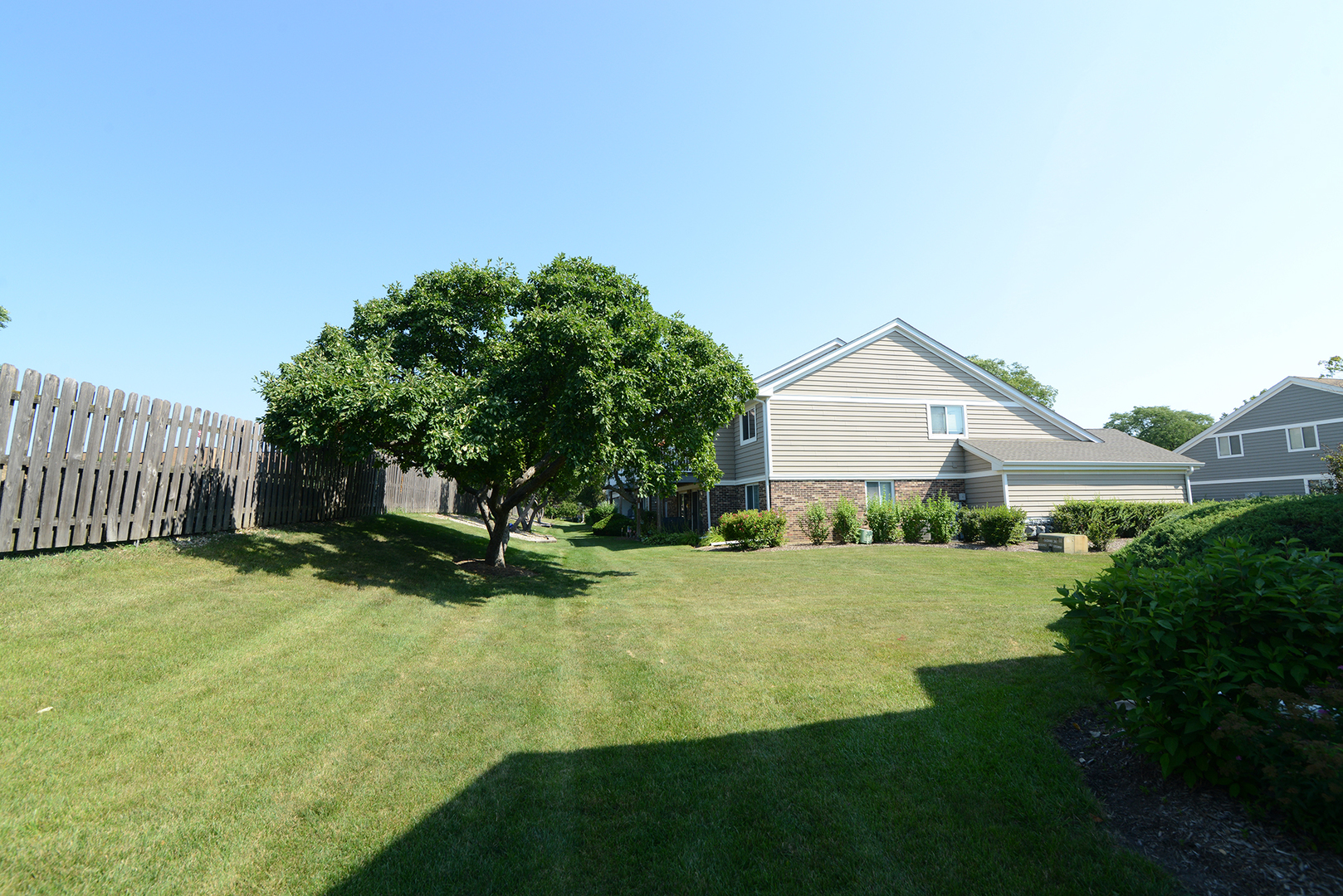 600 Eastveiw Court #X1, Schaumburg, IL 60193