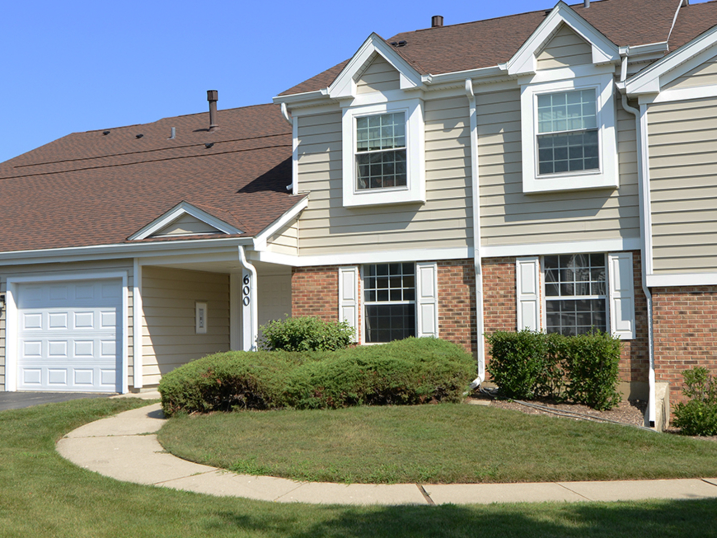 600 Eastveiw Court #X1, Schaumburg, IL 60193