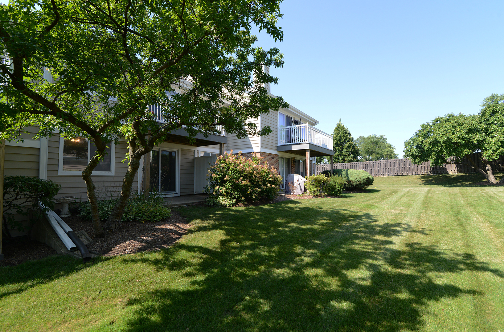600 Eastveiw Court #X1, Schaumburg, IL 60193