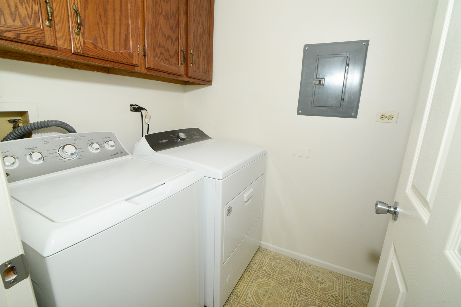 600 Eastveiw Court #X1, Schaumburg, IL 60193