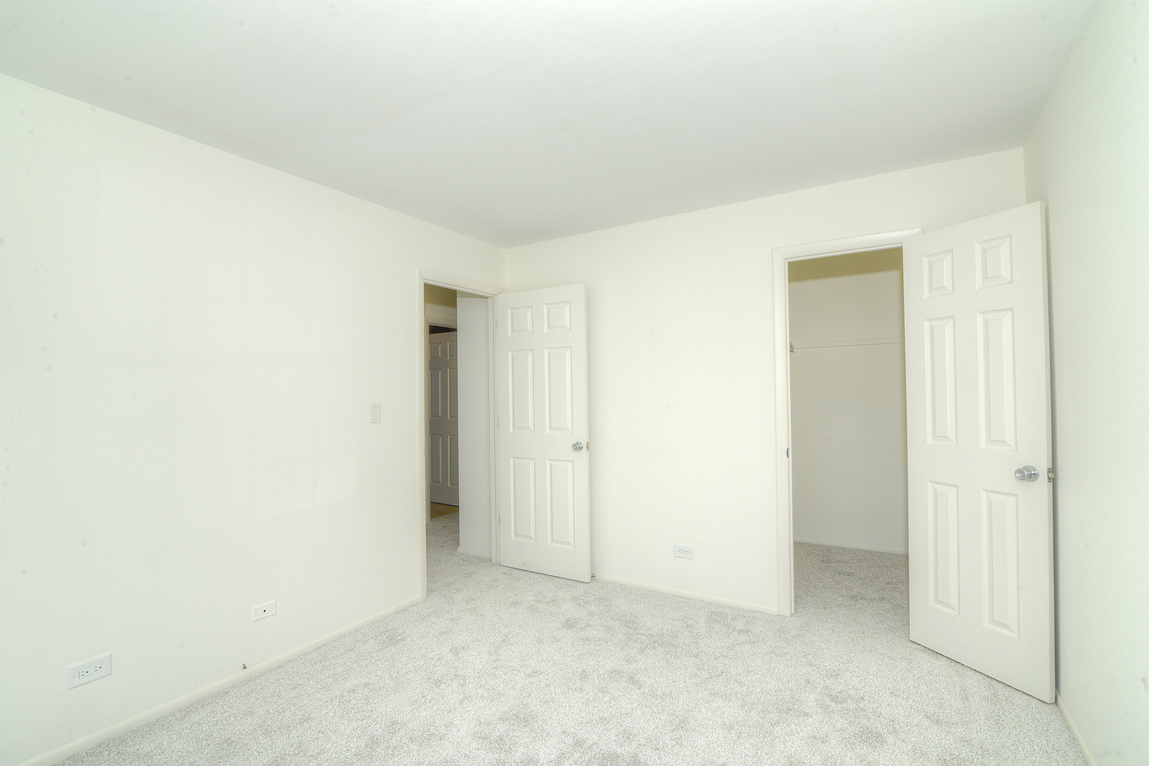 600 Eastveiw Court #X1, Schaumburg, IL 60193