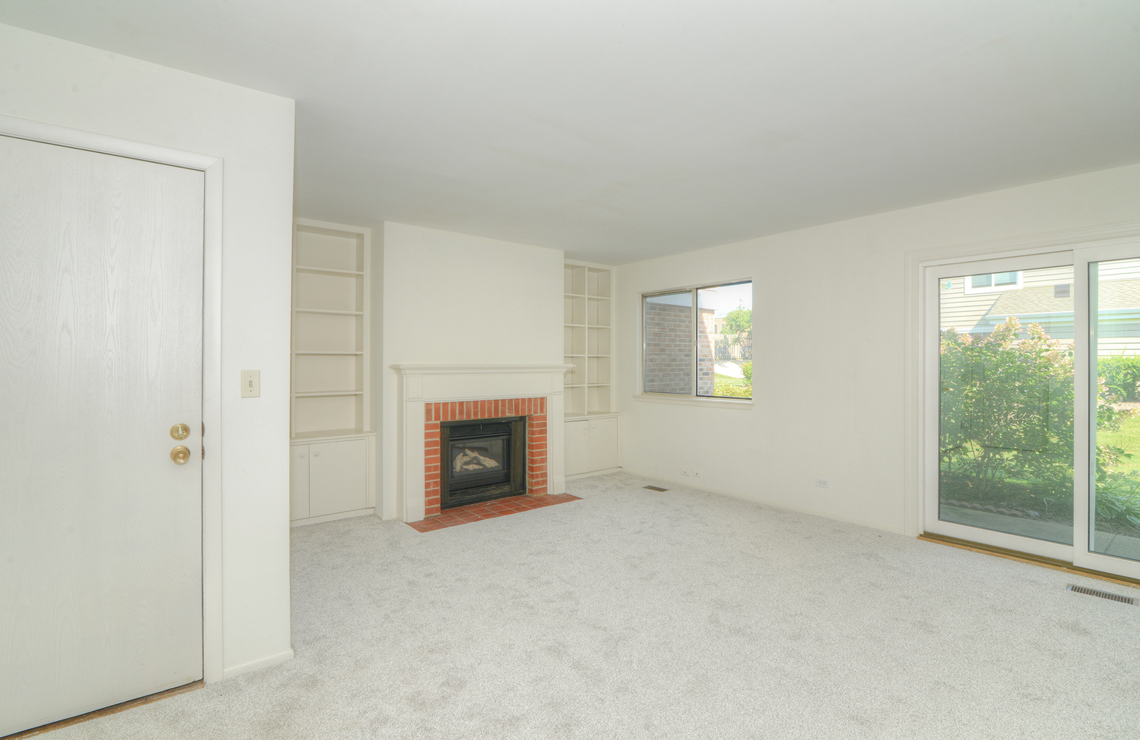 600 Eastveiw Court #X1, Schaumburg, IL 60193
