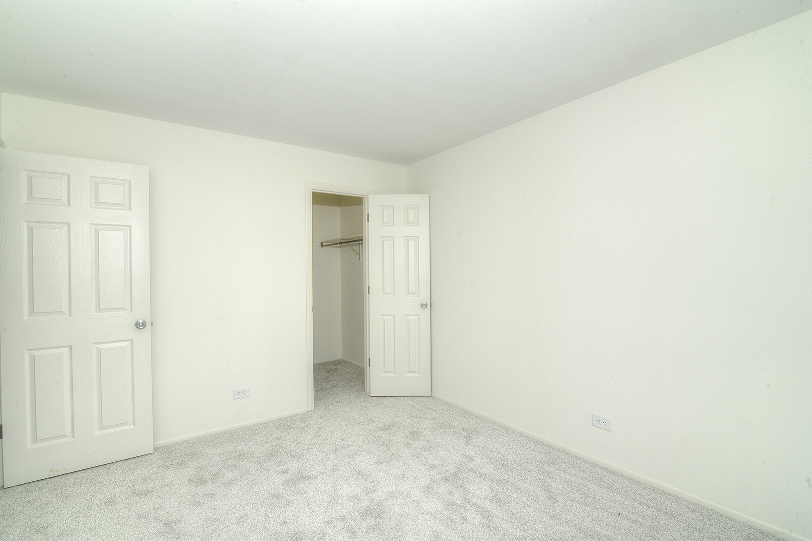 600 Eastveiw Court #X1, Schaumburg, IL 60193