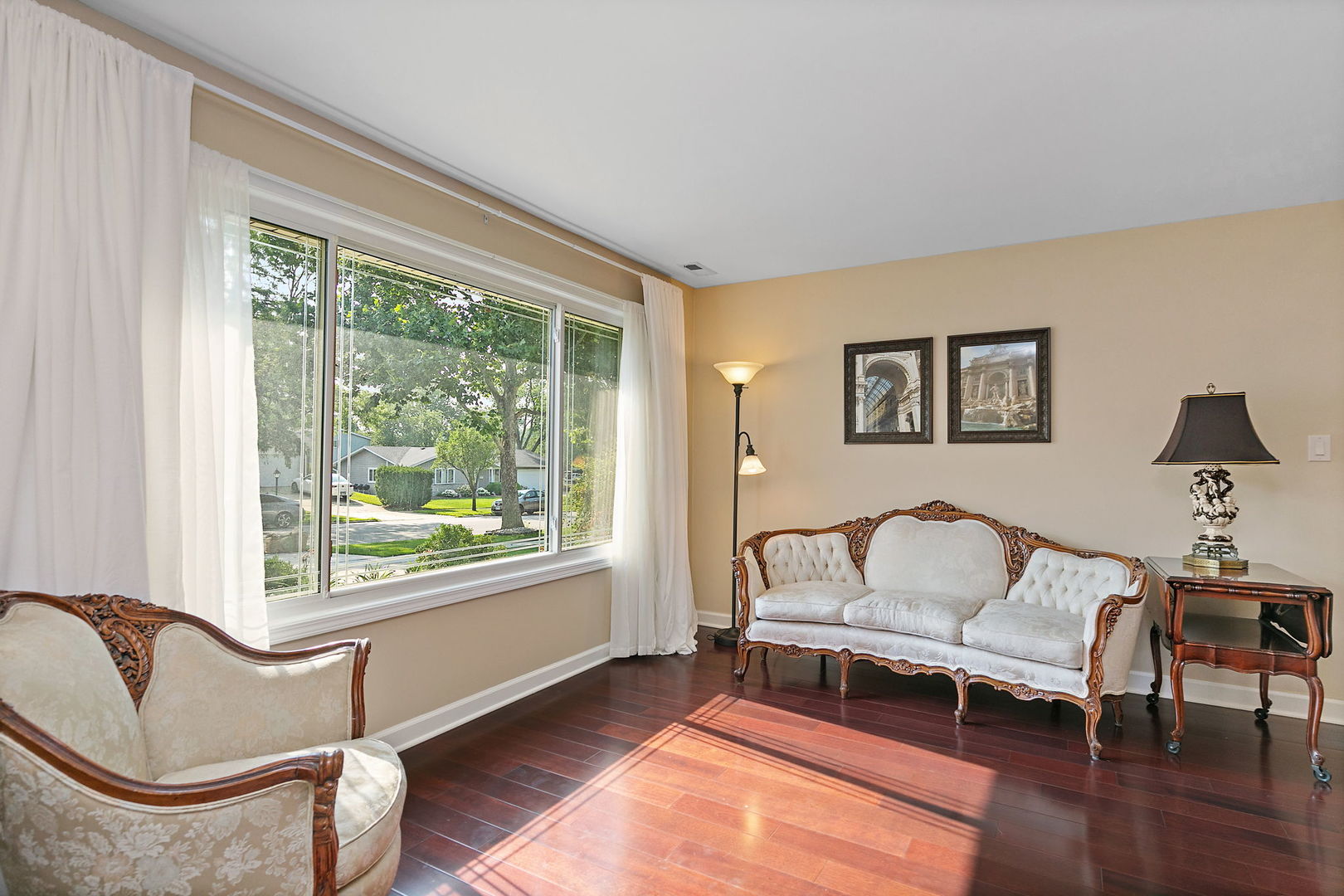 630 Fairview Lane, Schaumburg, IL 60193