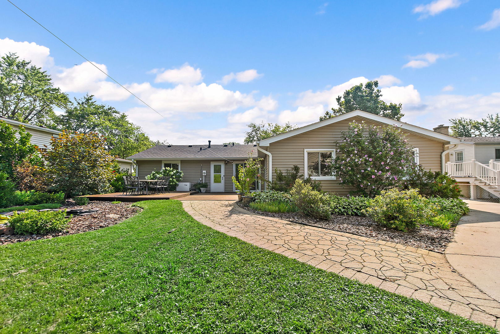 630 Fairview Lane, Schaumburg, IL 60193