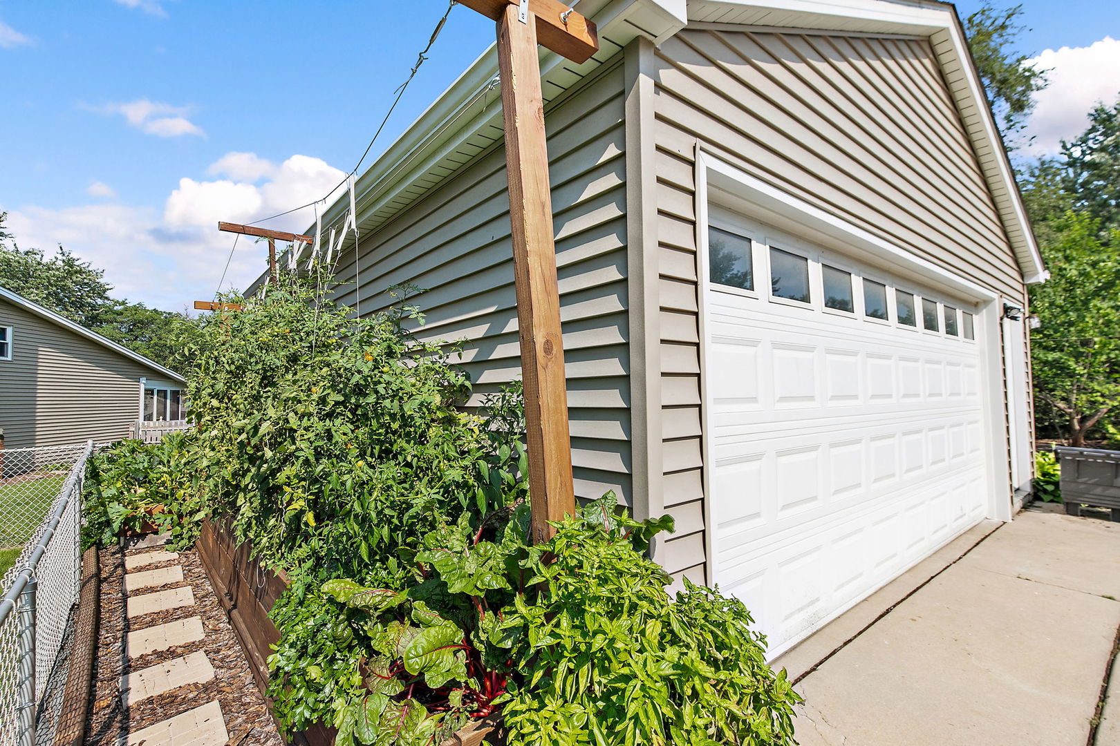 630 Fairview Lane, Schaumburg, IL 60193