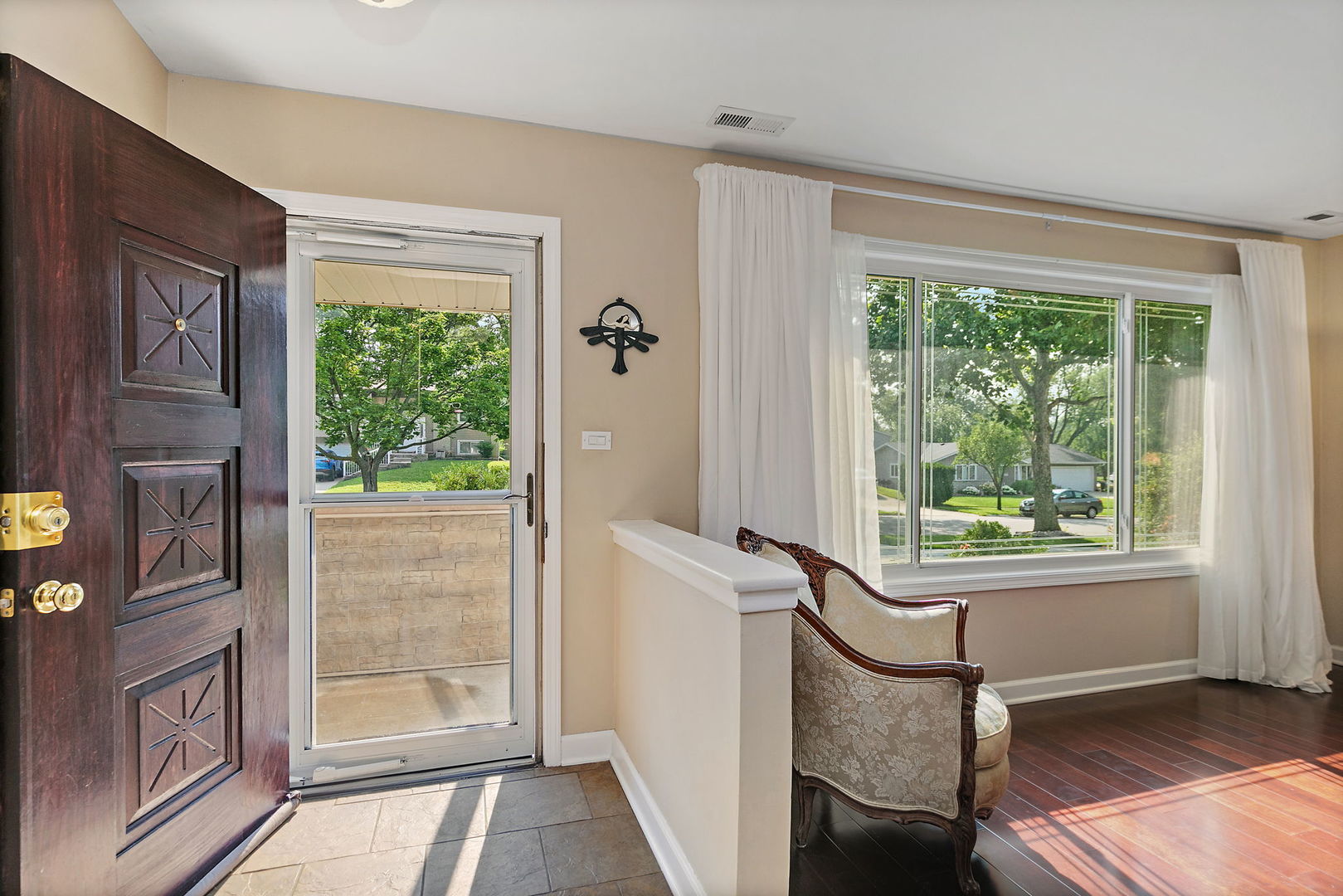 630 Fairview Lane, Schaumburg, IL 60193