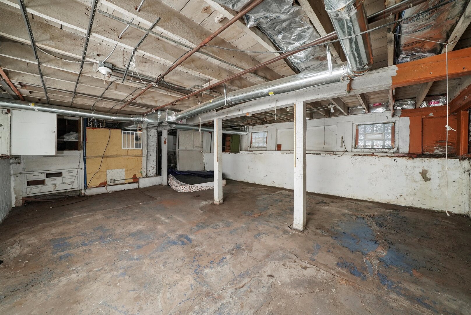 10446 S STATE Street, Chicago, IL 60628