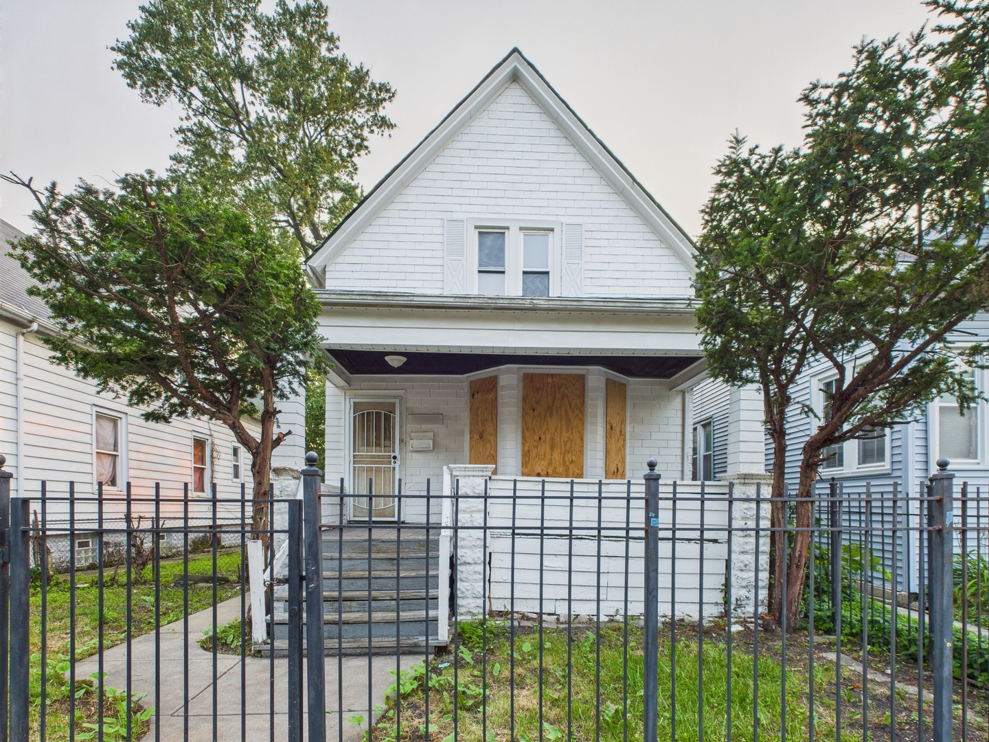 10446 S STATE Street, Chicago, IL 60628