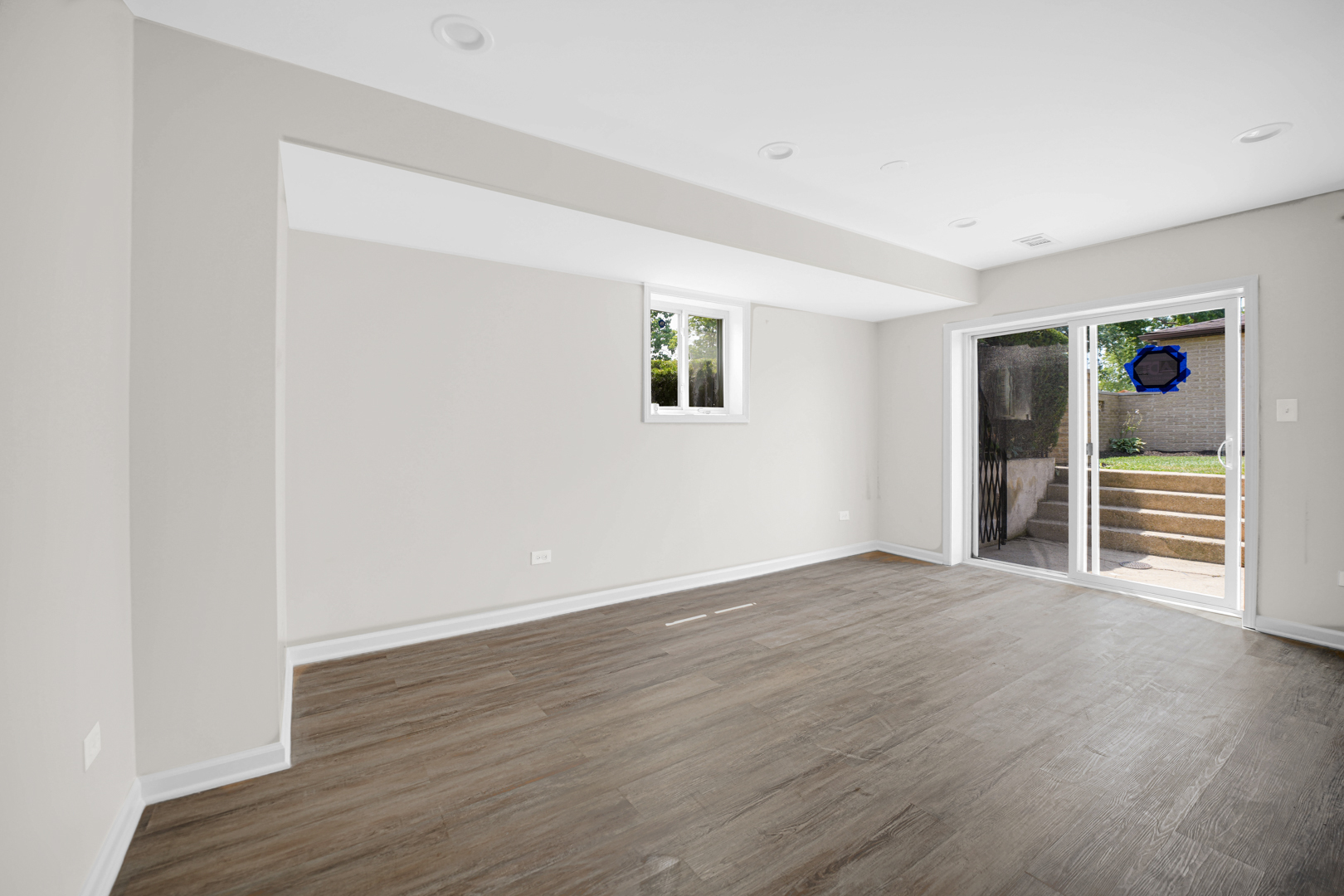 9756 S Eggleston Avenue, Chicago, IL 60628