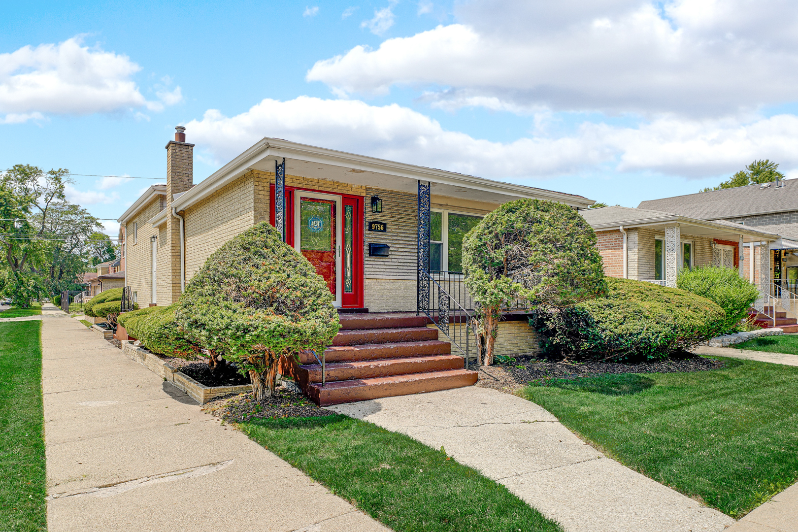 9756 S Eggleston Avenue, Chicago, IL 60628