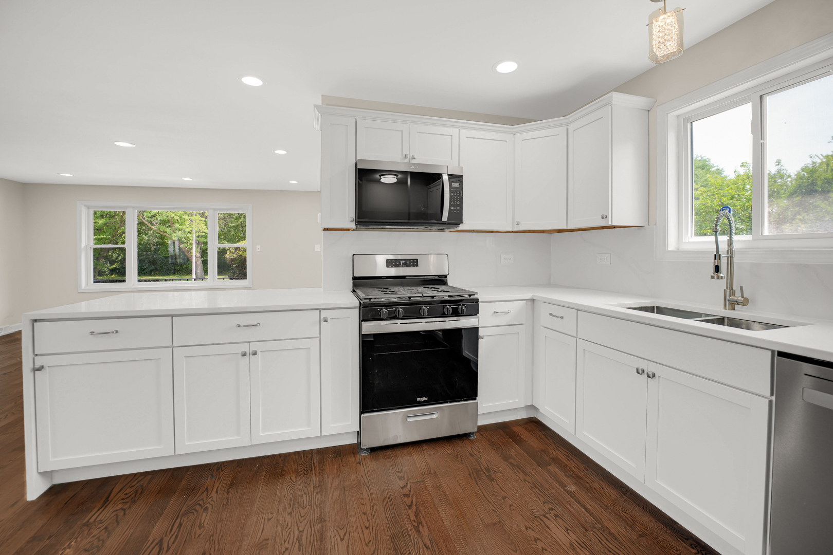 9756 S Eggleston Avenue, Chicago, IL 60628