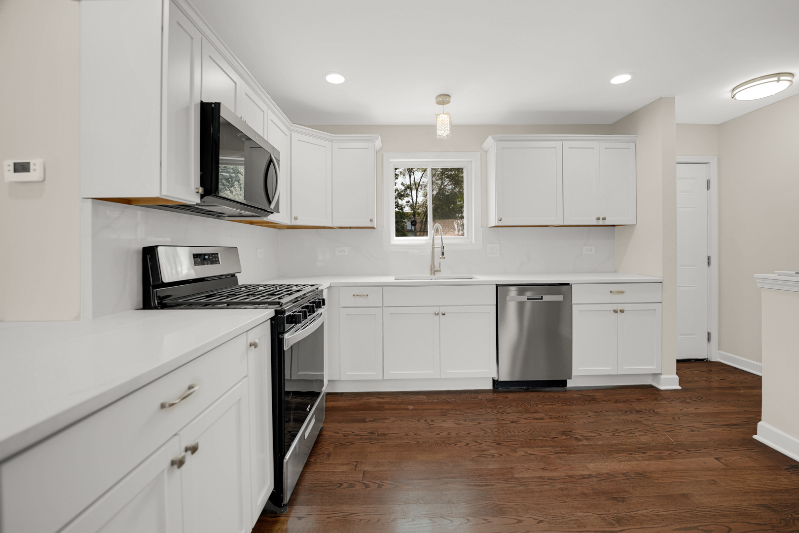 9756 S Eggleston Avenue, Chicago, IL 60628