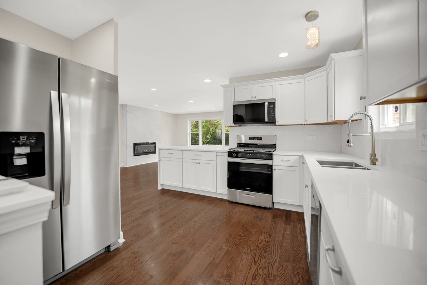 9756 S Eggleston Avenue, Chicago, IL 60628