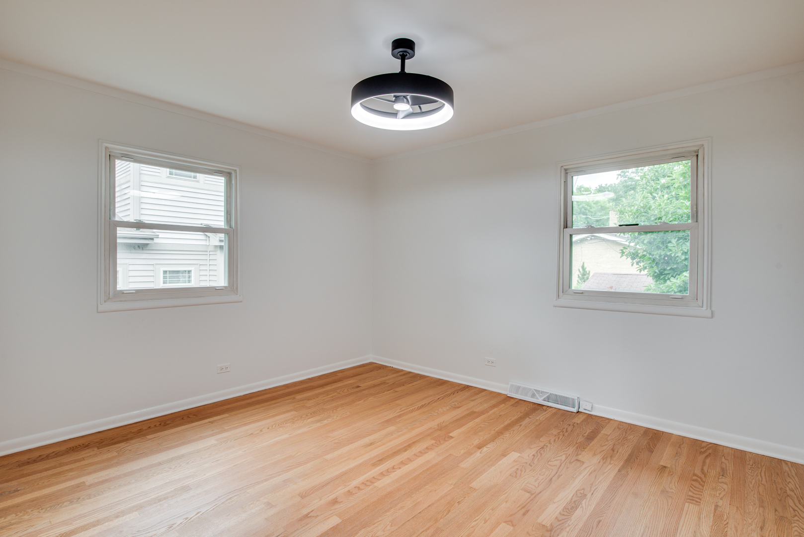 1108 Emerald Drive, Naperville, IL 60540