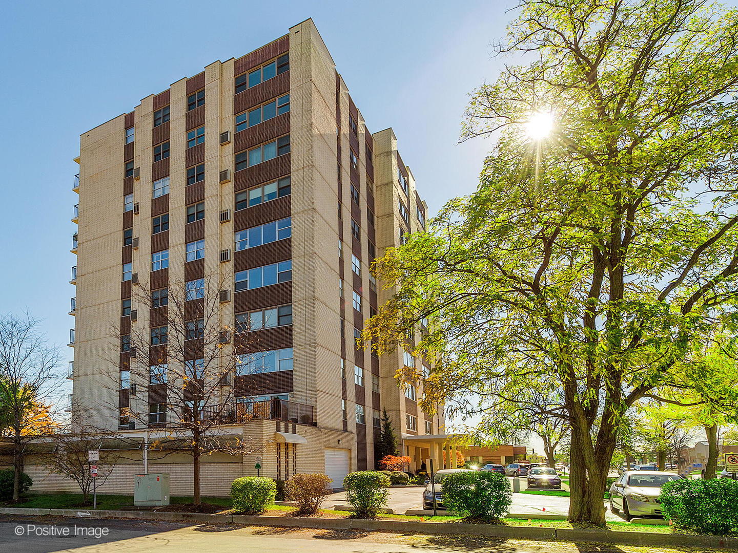 141 N La Grange Road #905, La Grange, IL 60525