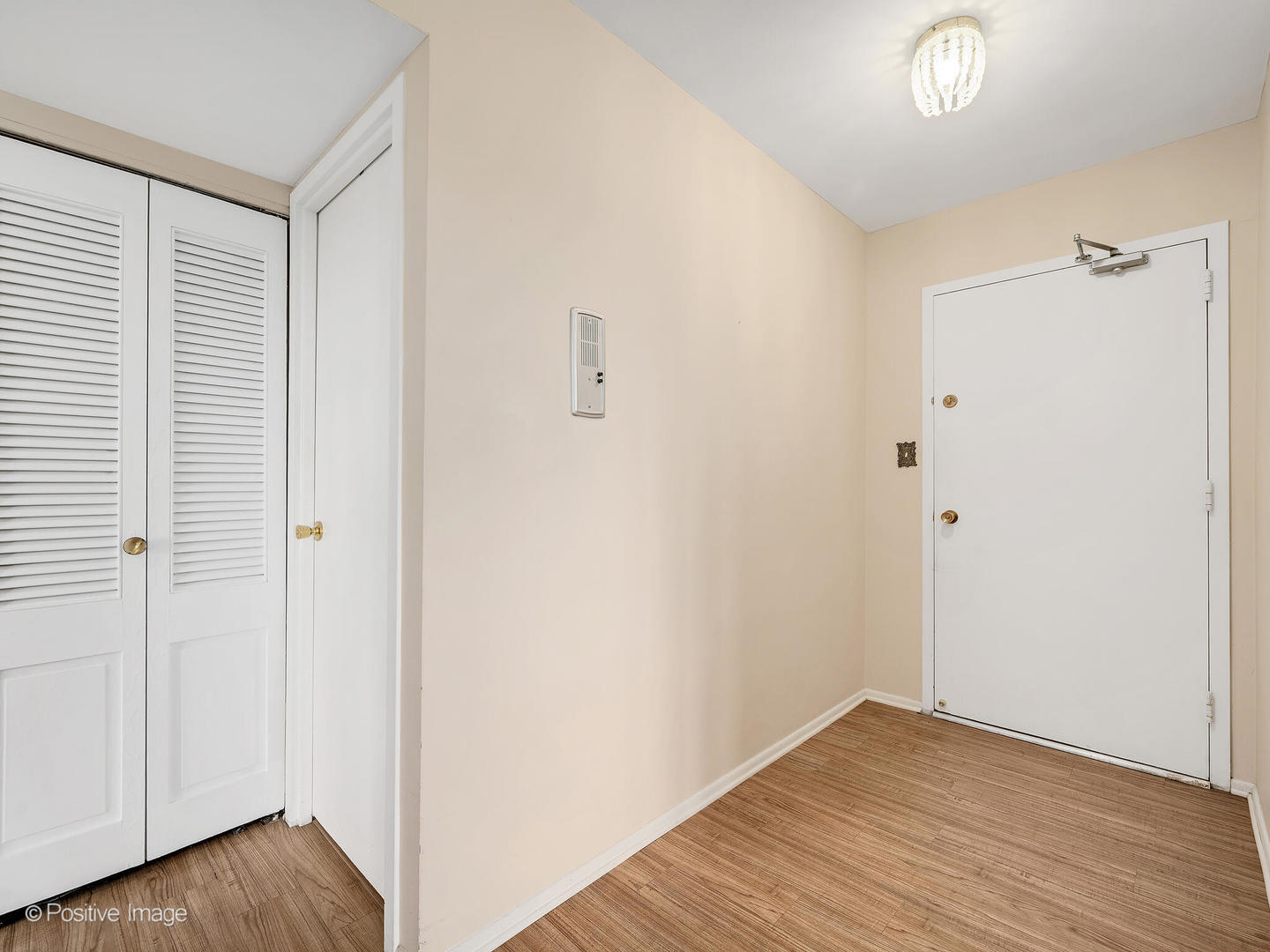 141 N La Grange Road #905, La Grange, IL 60525