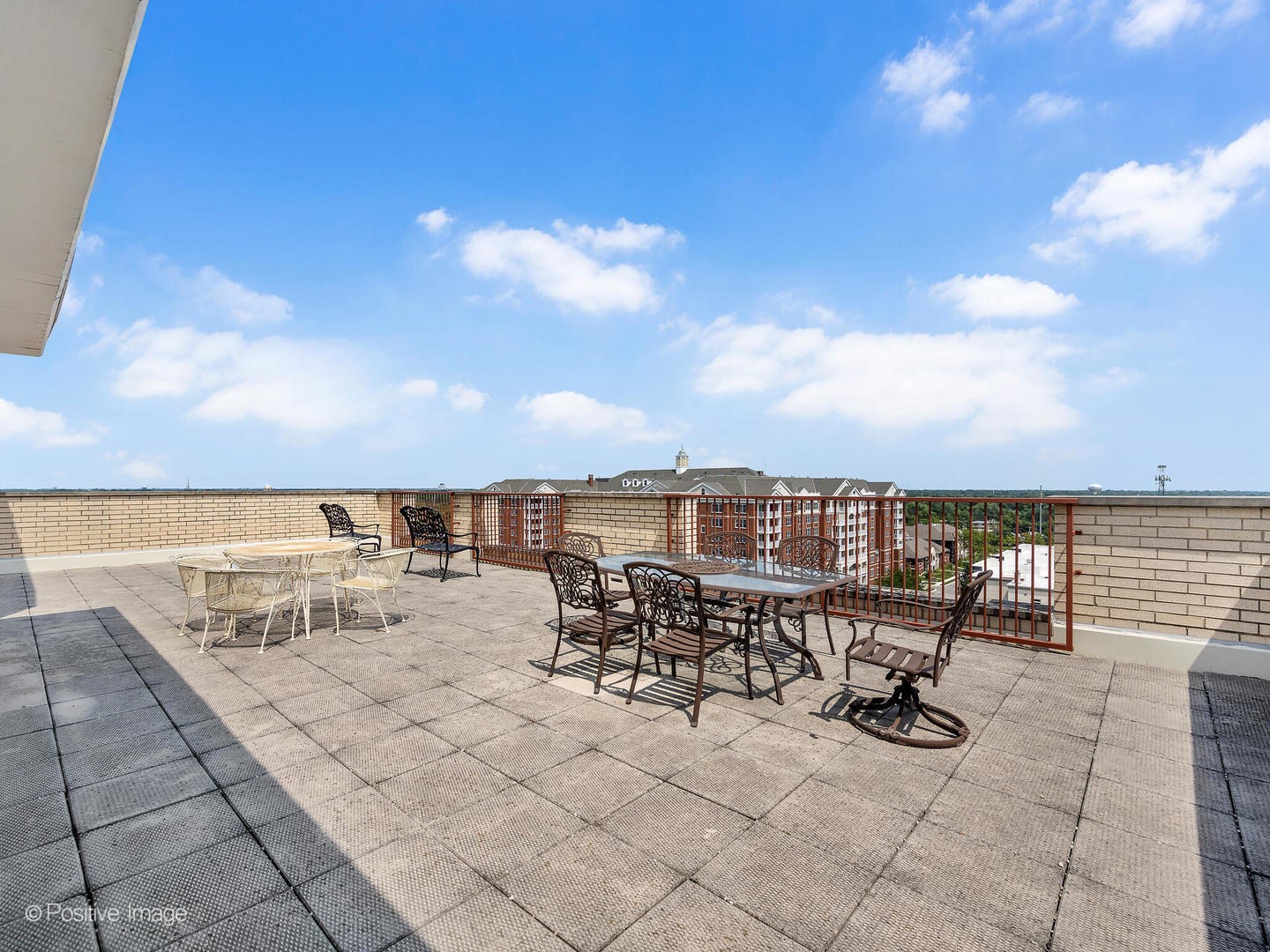 141 N La Grange Road #905, La Grange, IL 60525