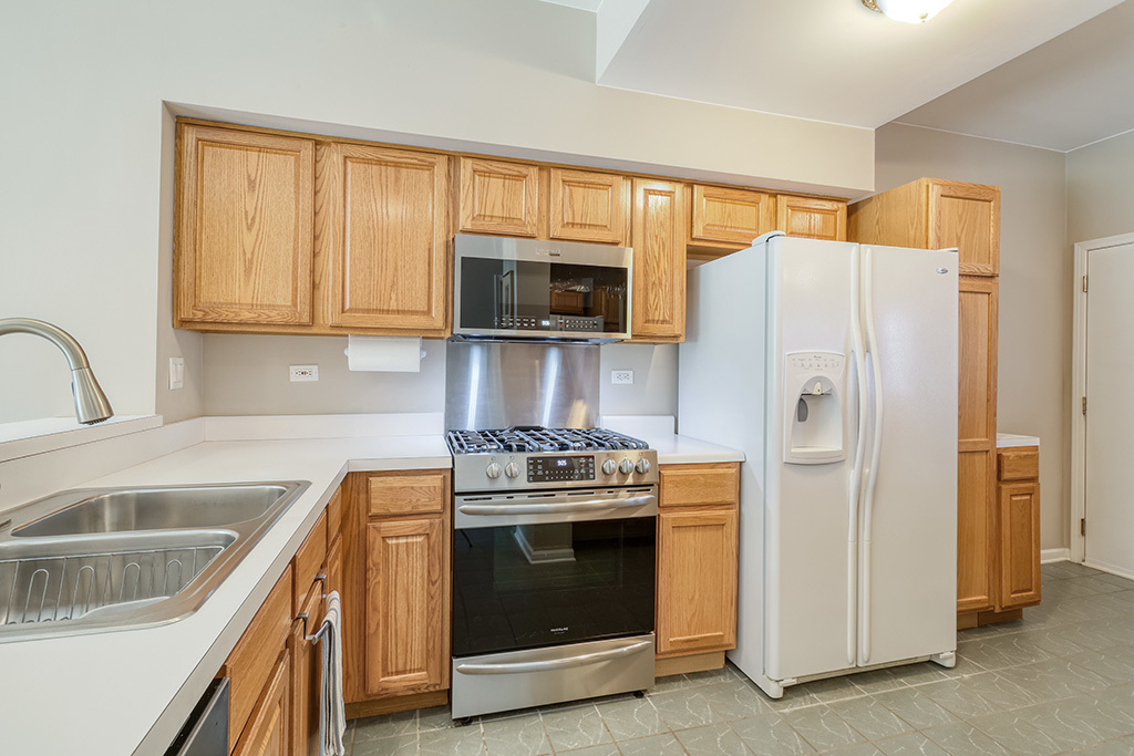 8156 Ripple Ridge Drive, Darien, IL 60561