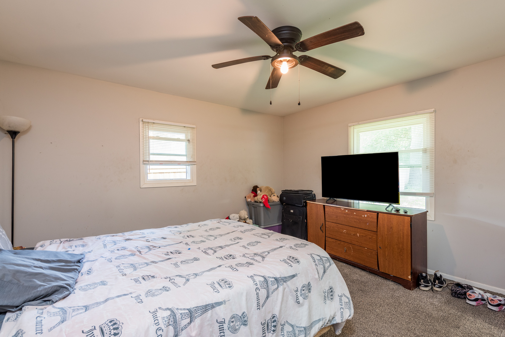 1810 THOMPSON Avenue, Zion, IL 60099