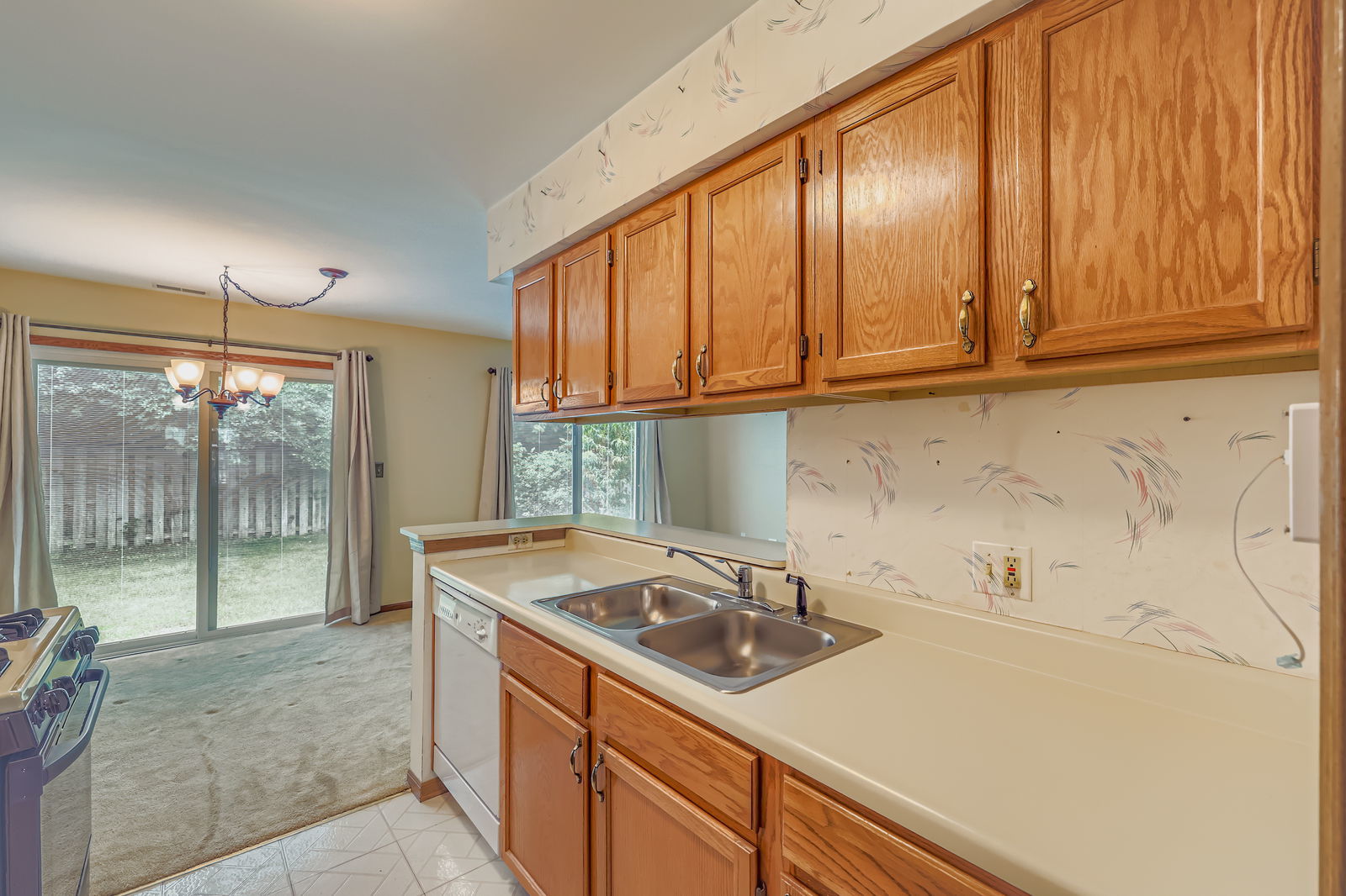 505 Newbury Drive, Island Lake, IL 60042