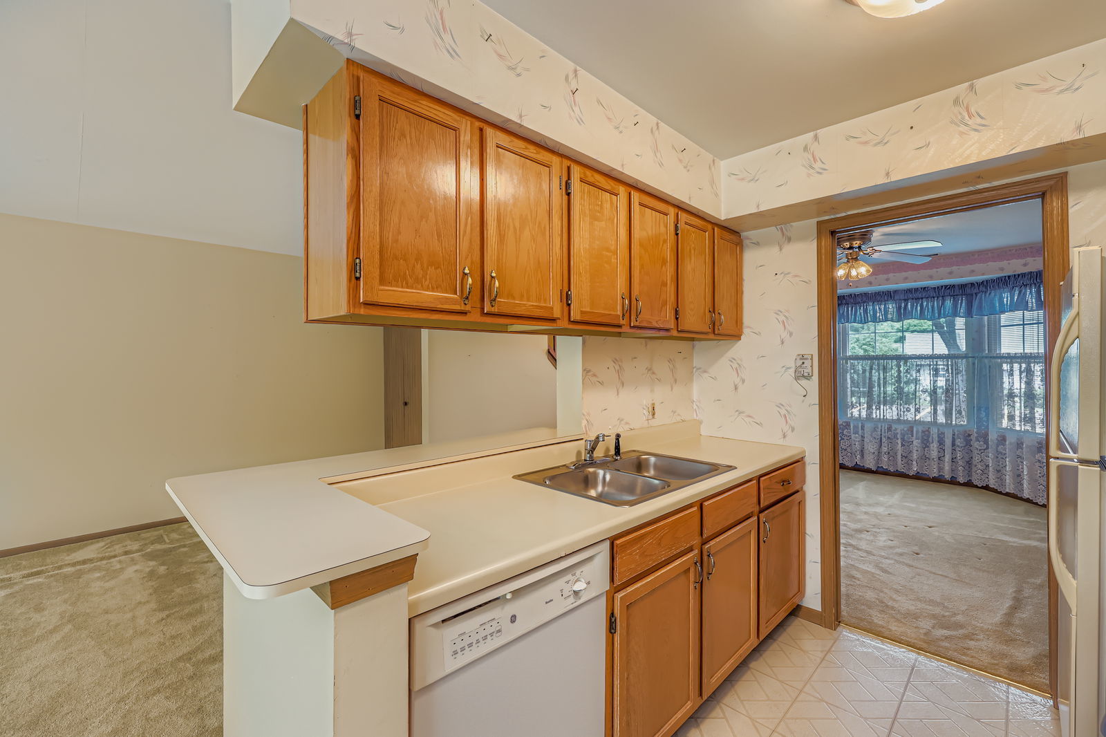 505 Newbury Drive, Island Lake, IL 60042