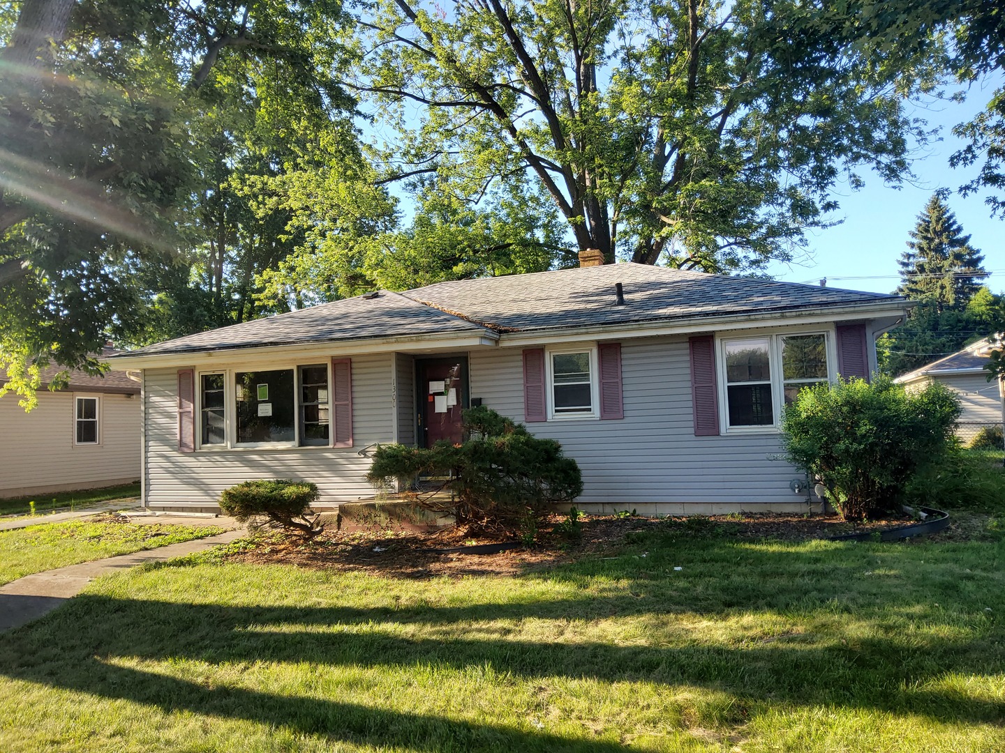 1300 Riverlane Drive, Bradley, IL 60915
