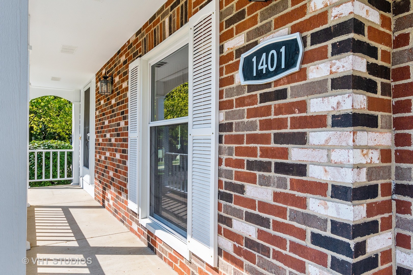 1401 Queensgreen Circle, Naperville, IL 60563