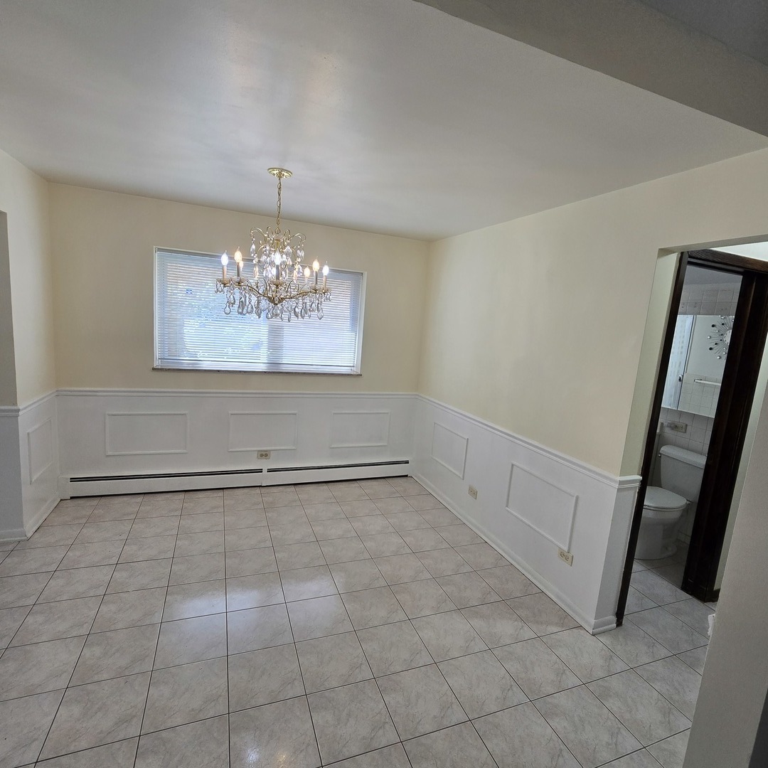 1041 N NORTHWEST Highway #A4, Park Ridge, IL 60068