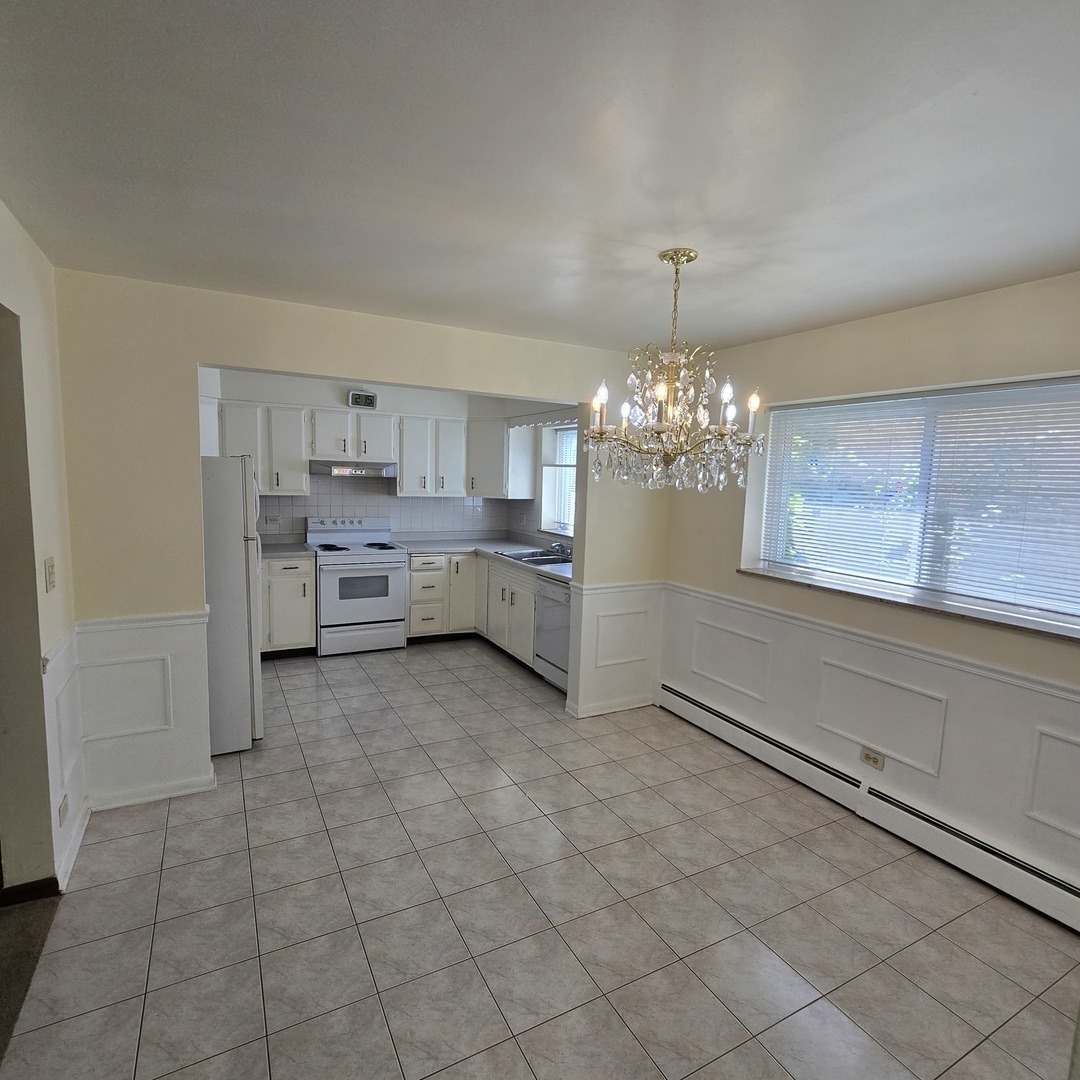1041 N NORTHWEST Highway #A4, Park Ridge, IL 60068