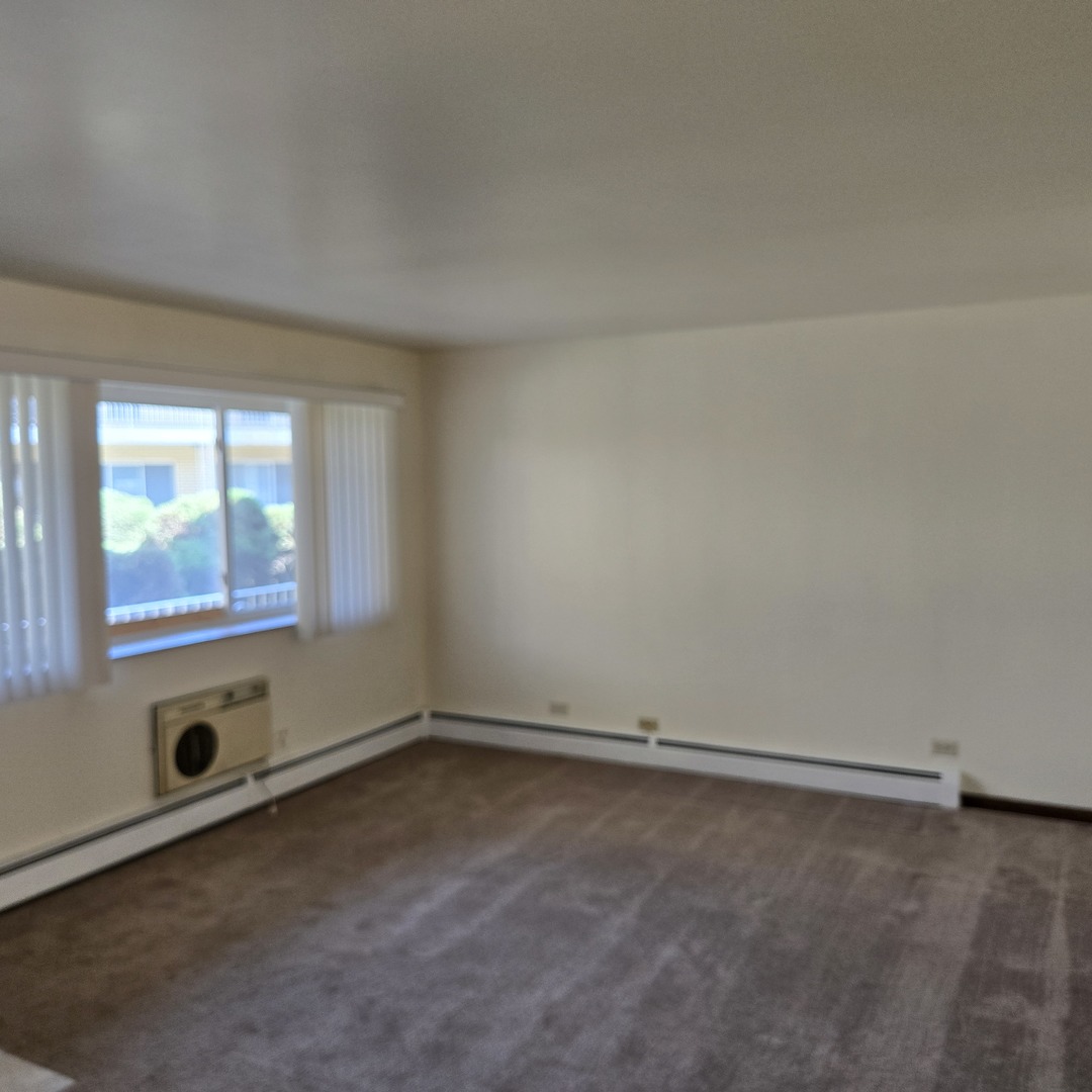 1041 N NORTHWEST Highway #A4, Park Ridge, IL 60068