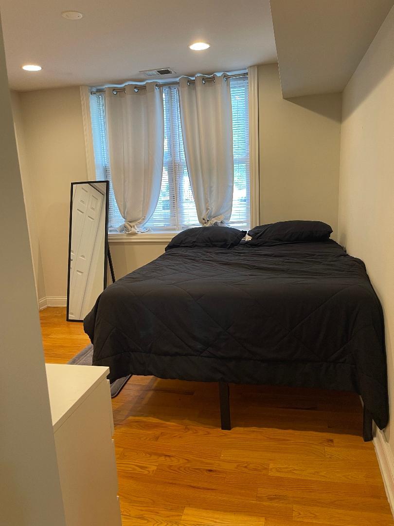 2501 W Touhy Avenue #102, Chicago, IL 60645