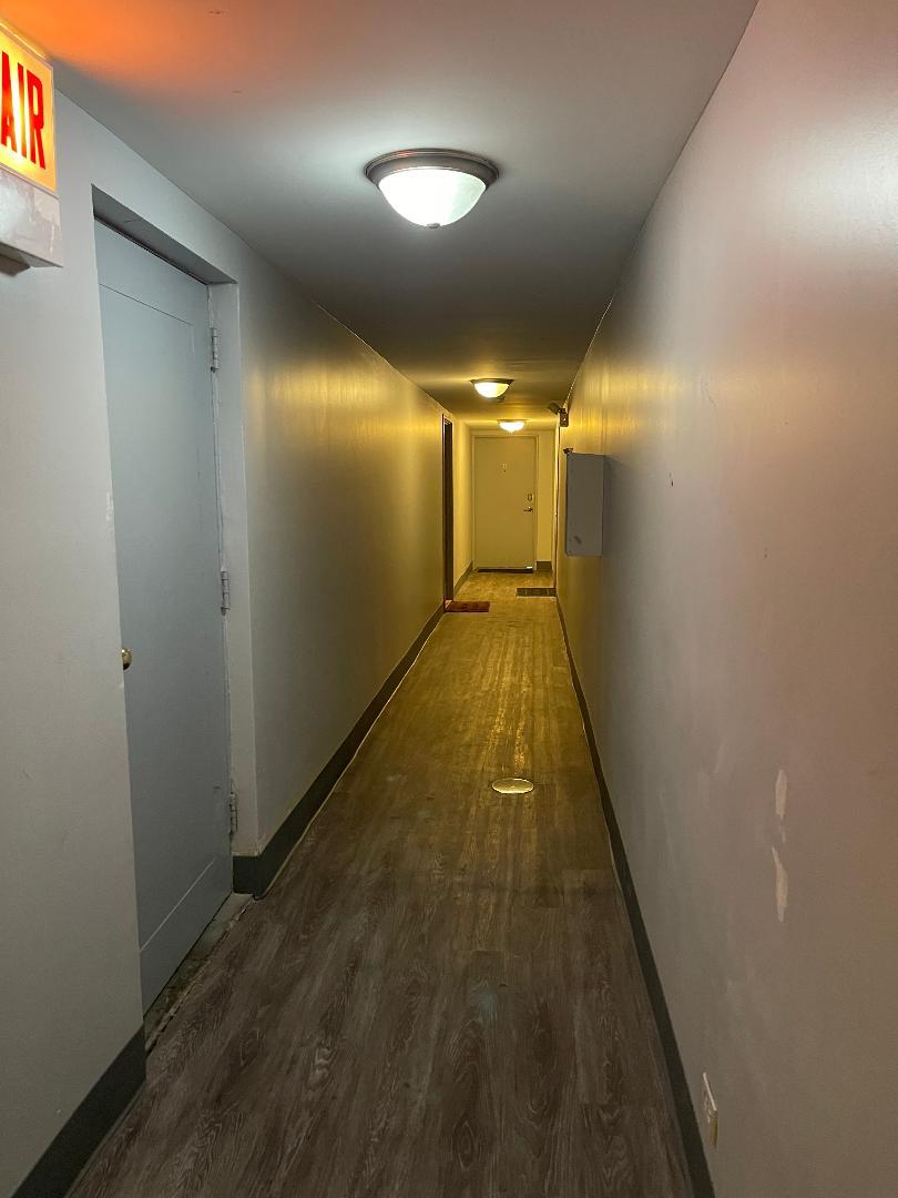 2501 W Touhy Avenue #102, Chicago, IL 60645