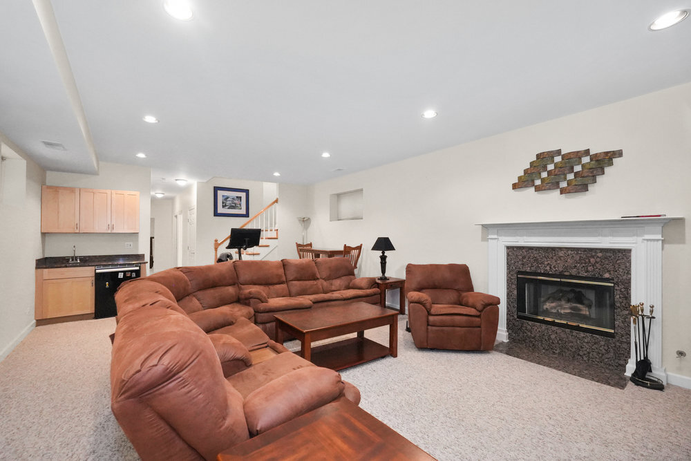 1746 W Byron Street, Chicago, IL 60613