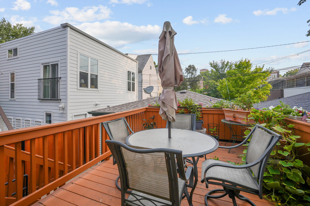 1746 W Byron Street, Chicago, IL 60613