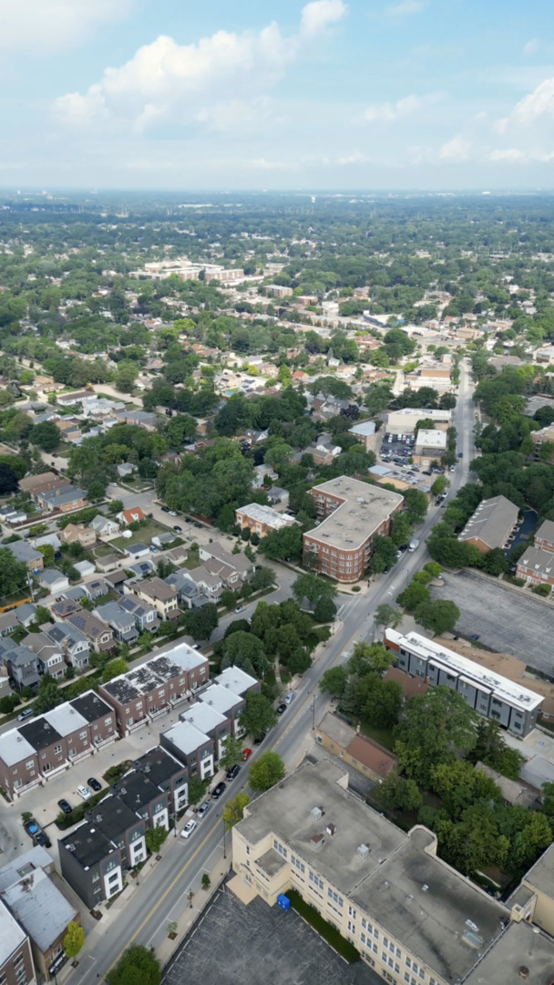 5148 Cleveland Street, Skokie, IL 60077