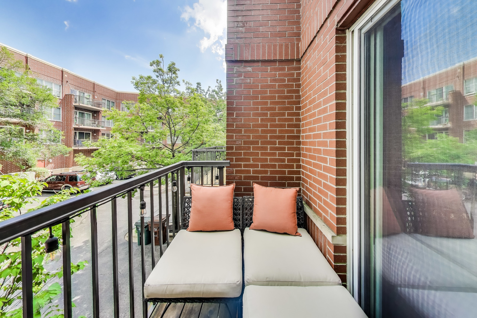 5148 Cleveland Street, Skokie, IL 60077