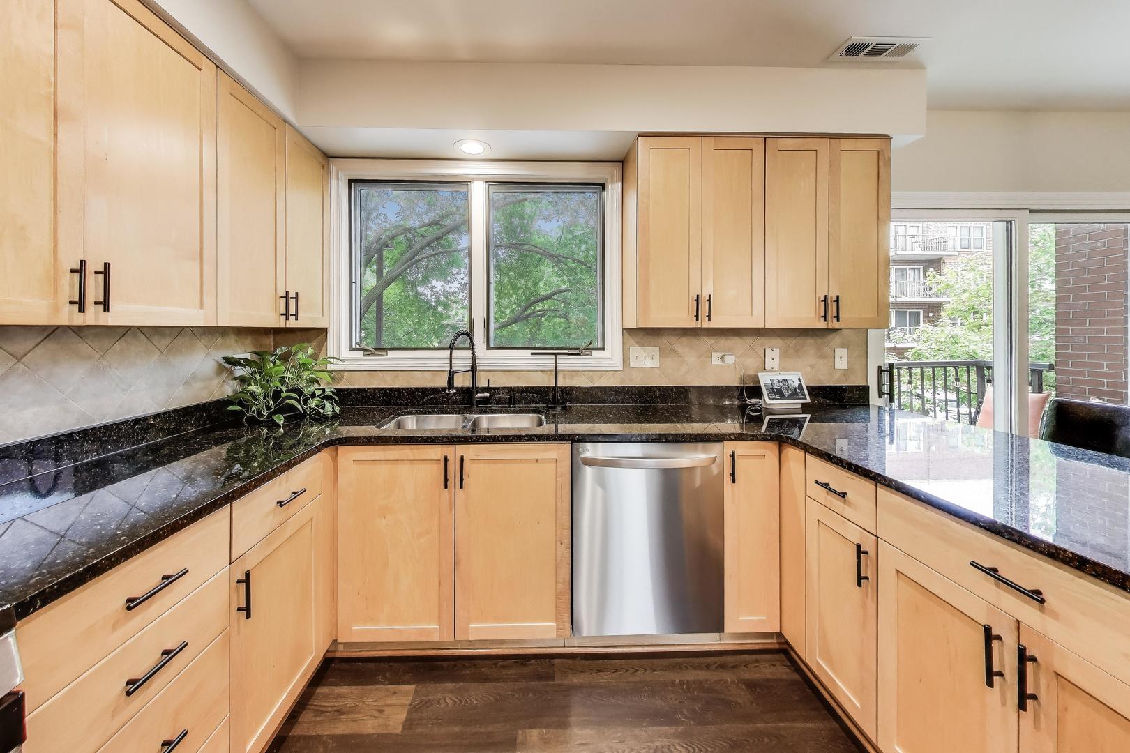 5148 Cleveland Street, Skokie, IL 60077