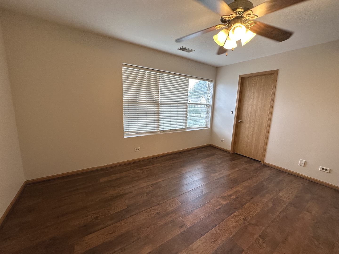 2341 Stoughton Circle #2341, Aurora, IL 60502