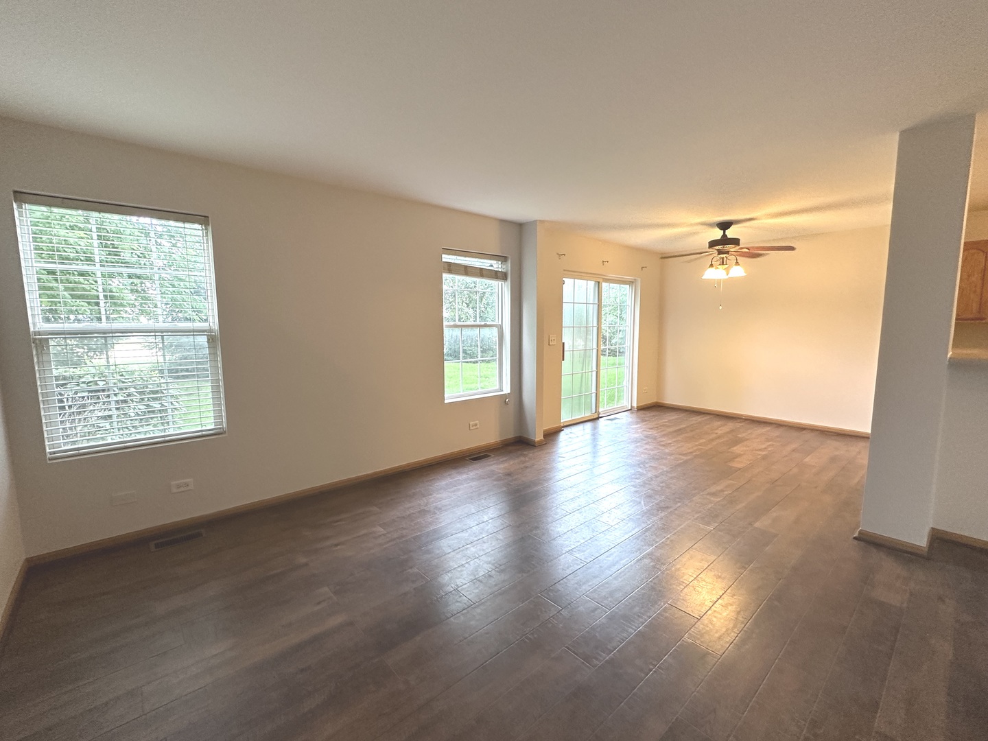 2341 Stoughton Circle #2341, Aurora, IL 60502