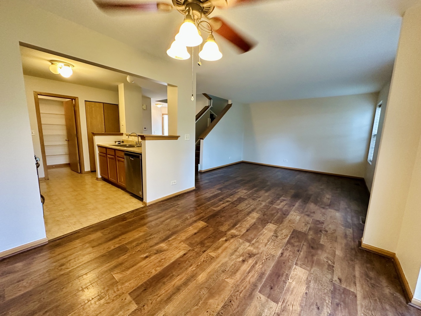 2341 Stoughton Circle #2341, Aurora, IL 60502